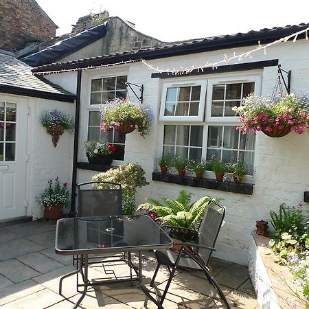 Courtyard Cottage Knaresborough Ngoại thất bức ảnh